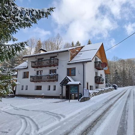 Penzion Zazrifka Зазріва Екстер'єр фото